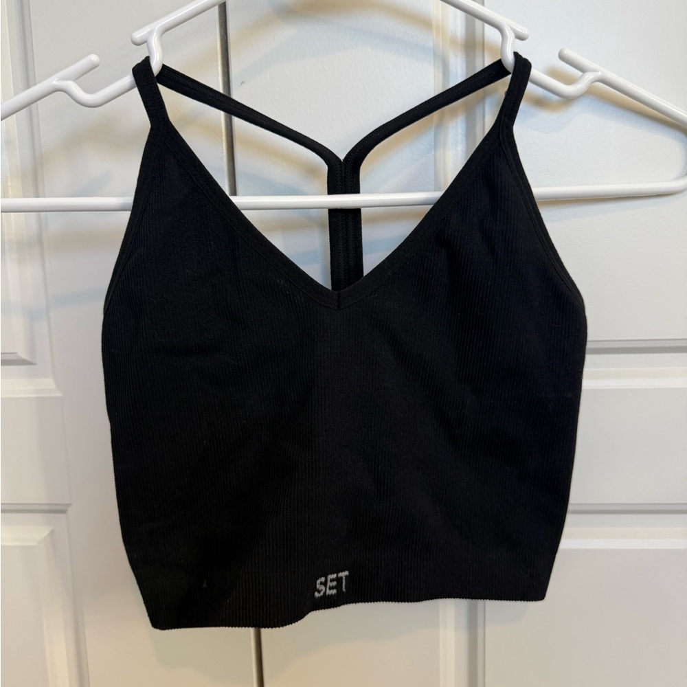 Black Set Active Tank Top in Medium